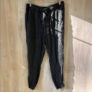 Orvis pants size M